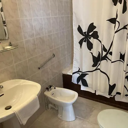 Szálloda Restaurant L'escale Sainte-Nathalène